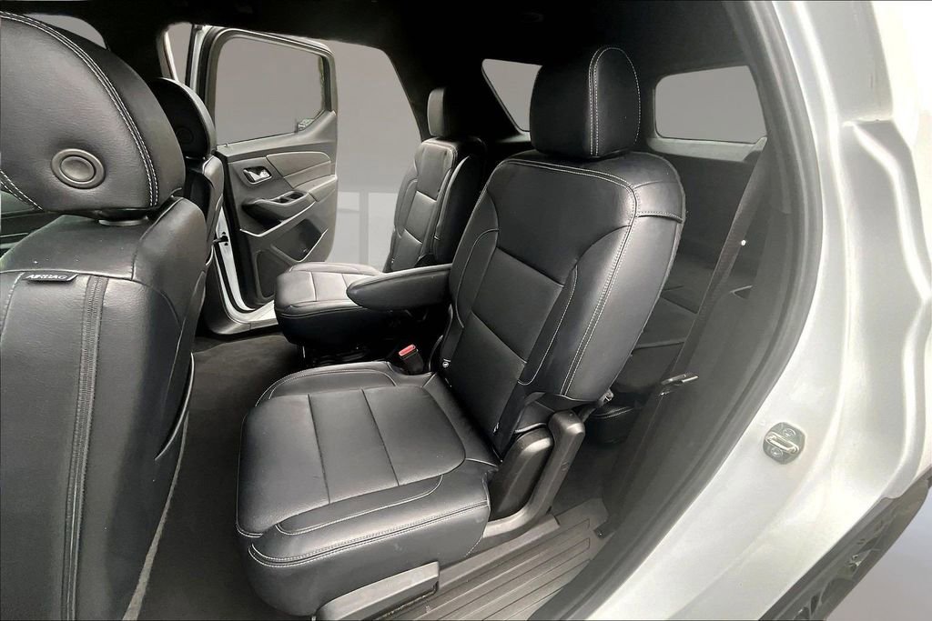 Used 2023 Chevrolet Traverse LT w/ Midnight/Sport Edition AWD/4WD image 22