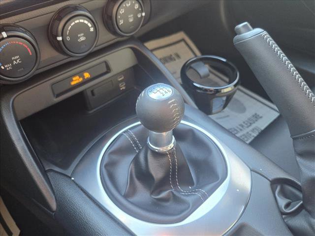 Used 2024 MAZDA MX-5 Miata Sport image 17