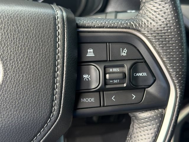 Used 2025 Toyota Tundra SR5 w/ SR5 Premium Package AWD/4WD image 24