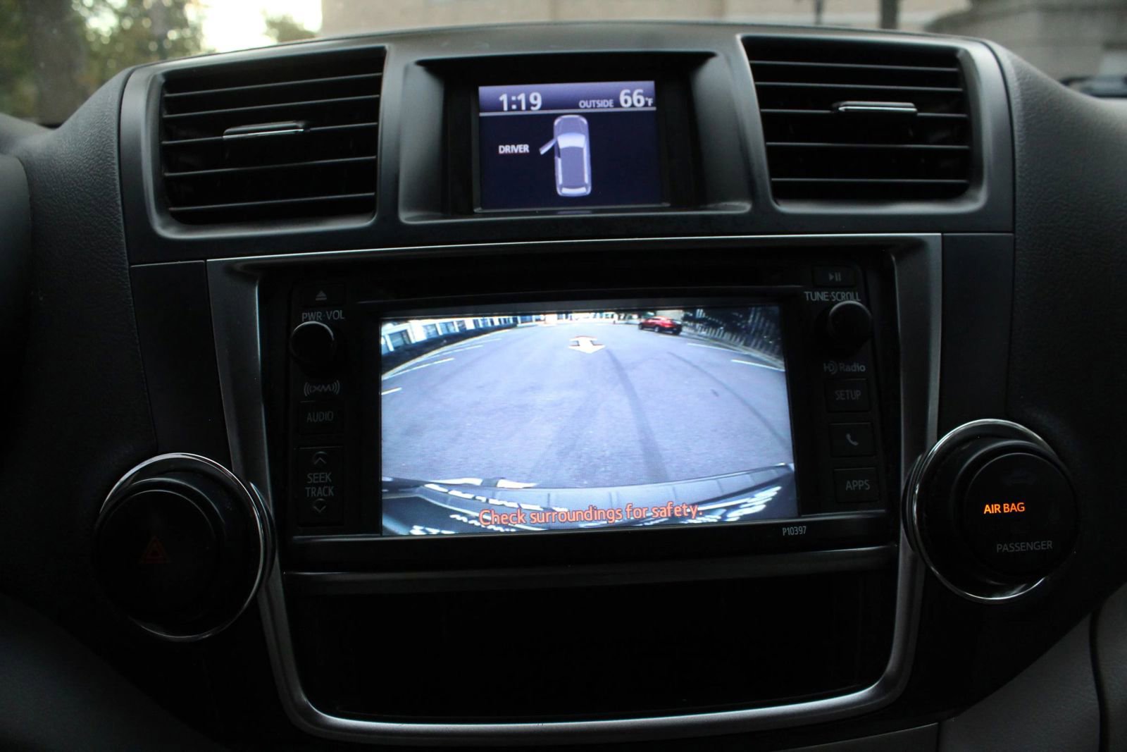 Used 2013 Toyota Highlander Hybrid AWD/4WD image 34
