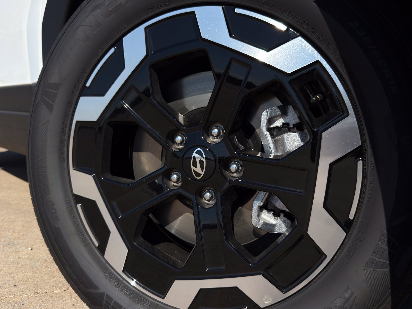 New 2027 Hyundai Santa Fe SEL FWD image 10