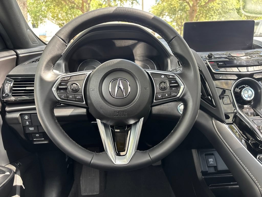Used 2025 Acura RDX SH-AWD image 25