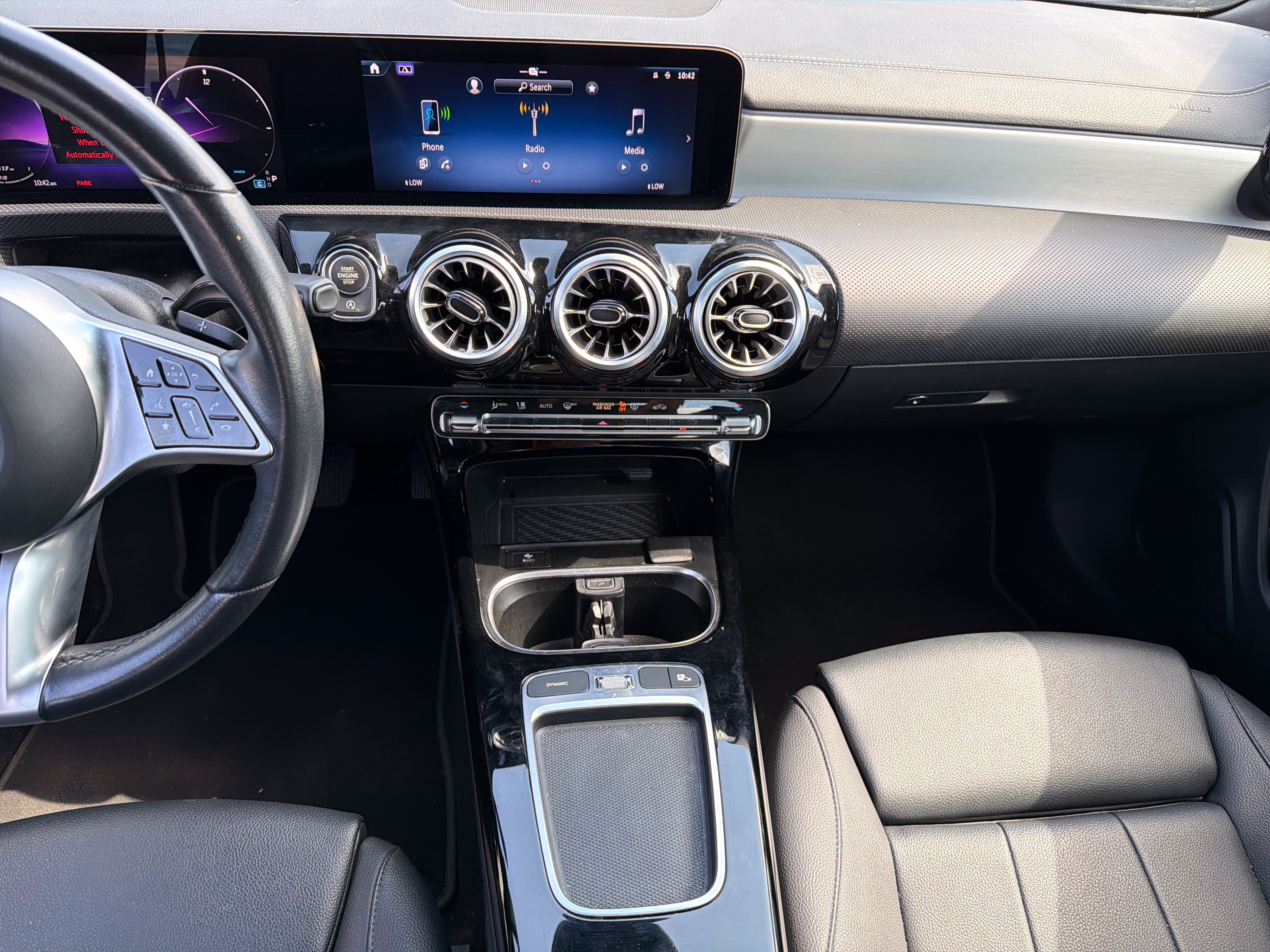 Used 2025 Mercedes-Benz CLA 250 image 17
