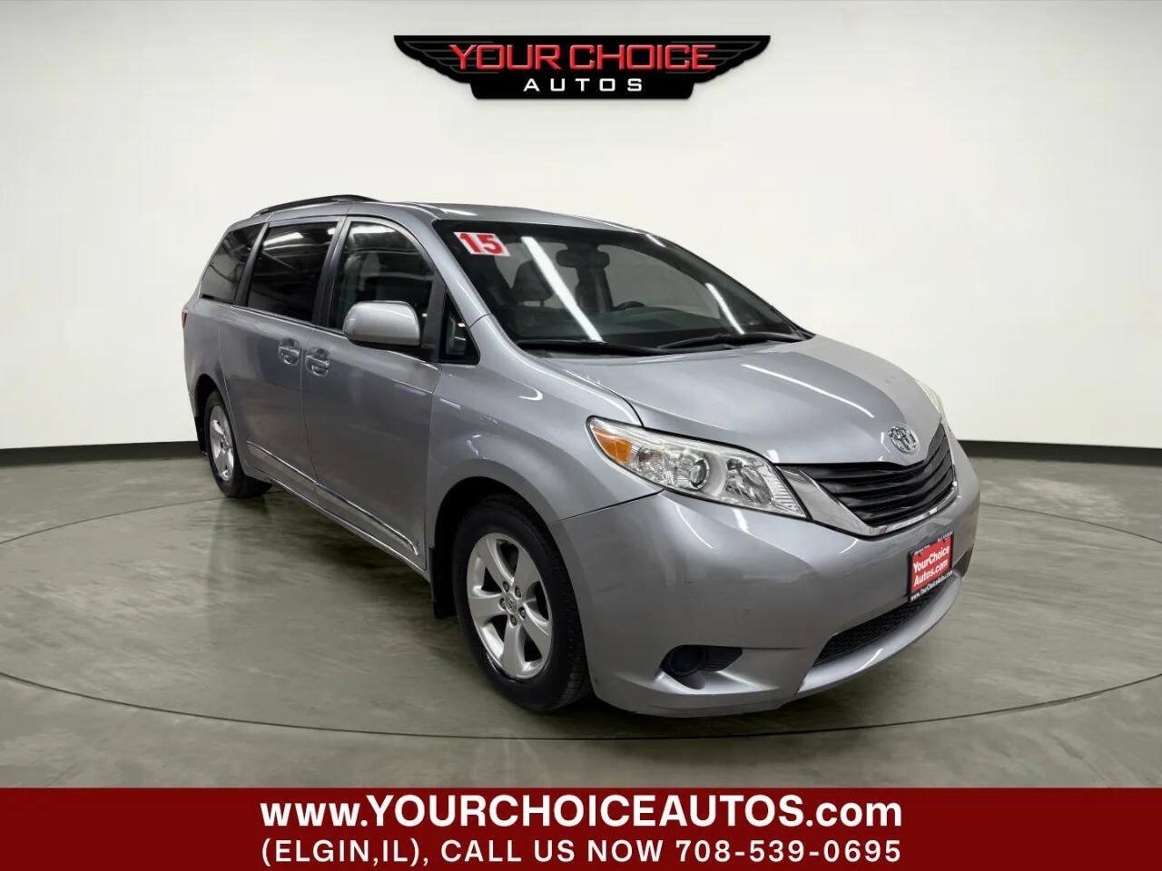 Used 2015 Toyota Sienna LE FWD image 9