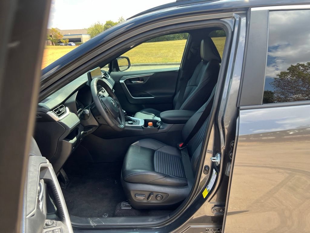 Used 2024 Toyota RAV4 XSE AWD/4WD image 26