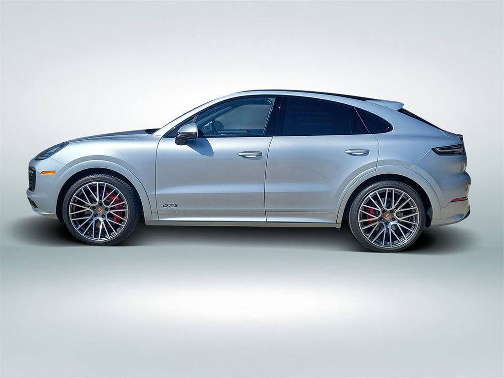 Certified 2022 Porsche Cayenne GTS AWD/4WD image 2