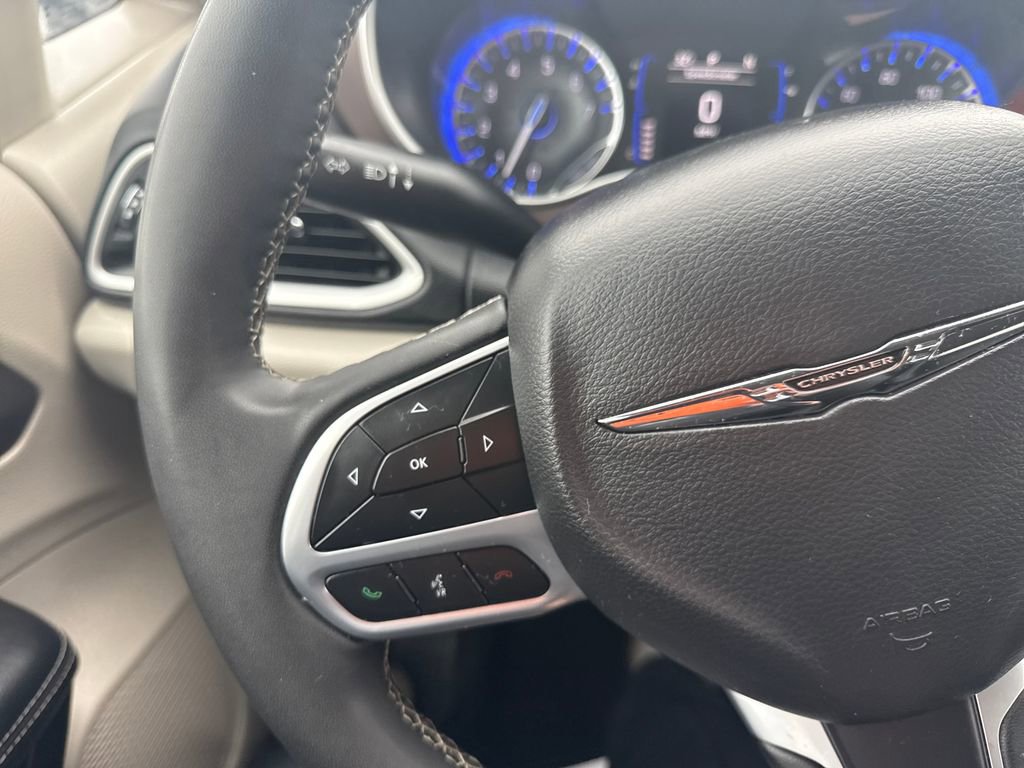 Used 2023 Chrysler Voyager LX FWD image 32