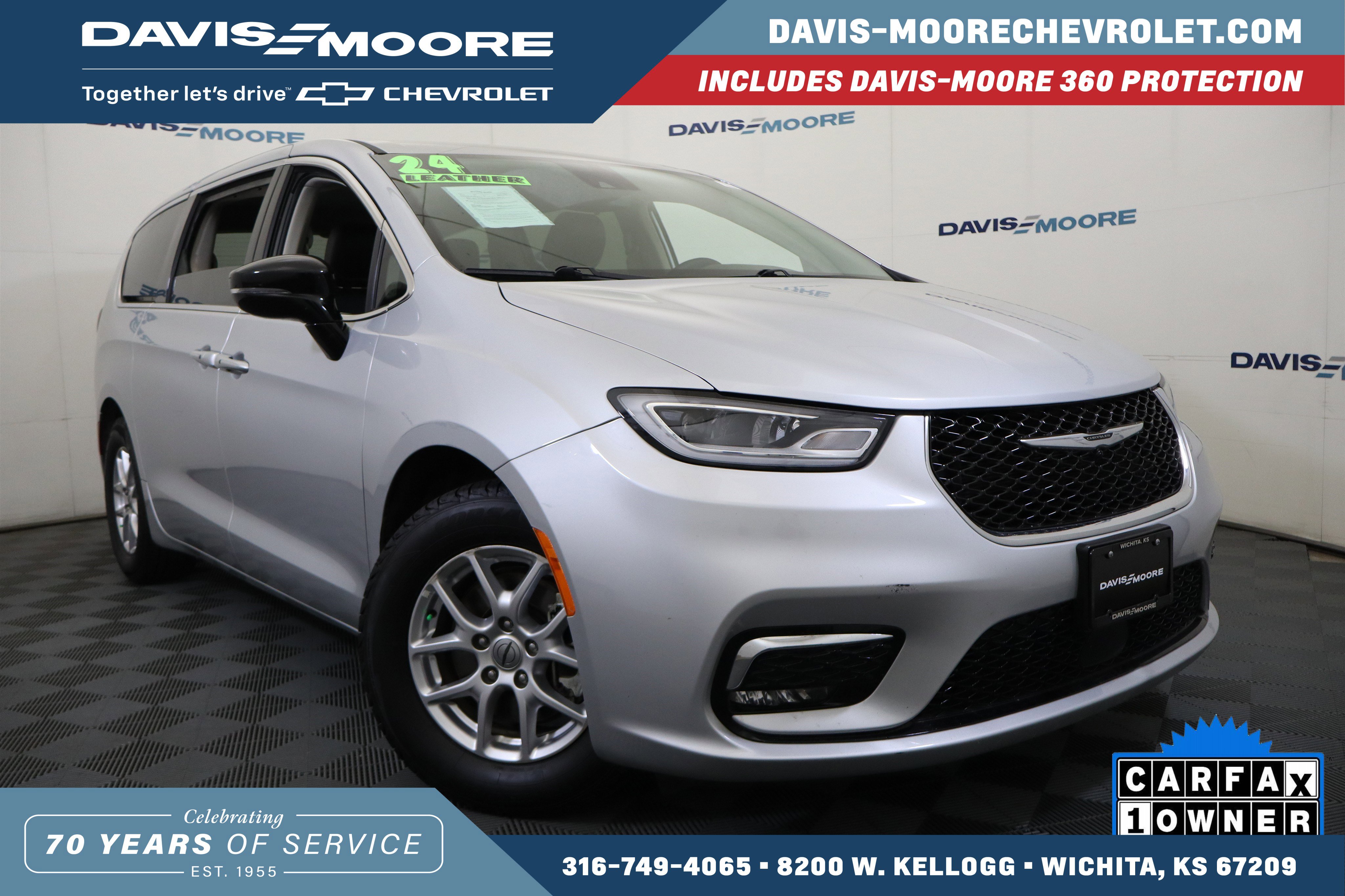 Used 2024 Chrysler Pacifica Touring-L