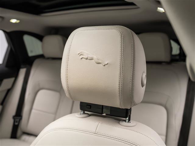 Used 2022 Jaguar F-PACE S AWD/4WD image 15