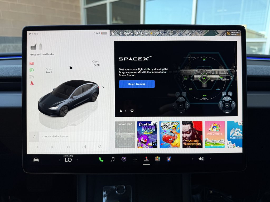 Used 2025 Tesla Model 3 Long Range RWD image 29