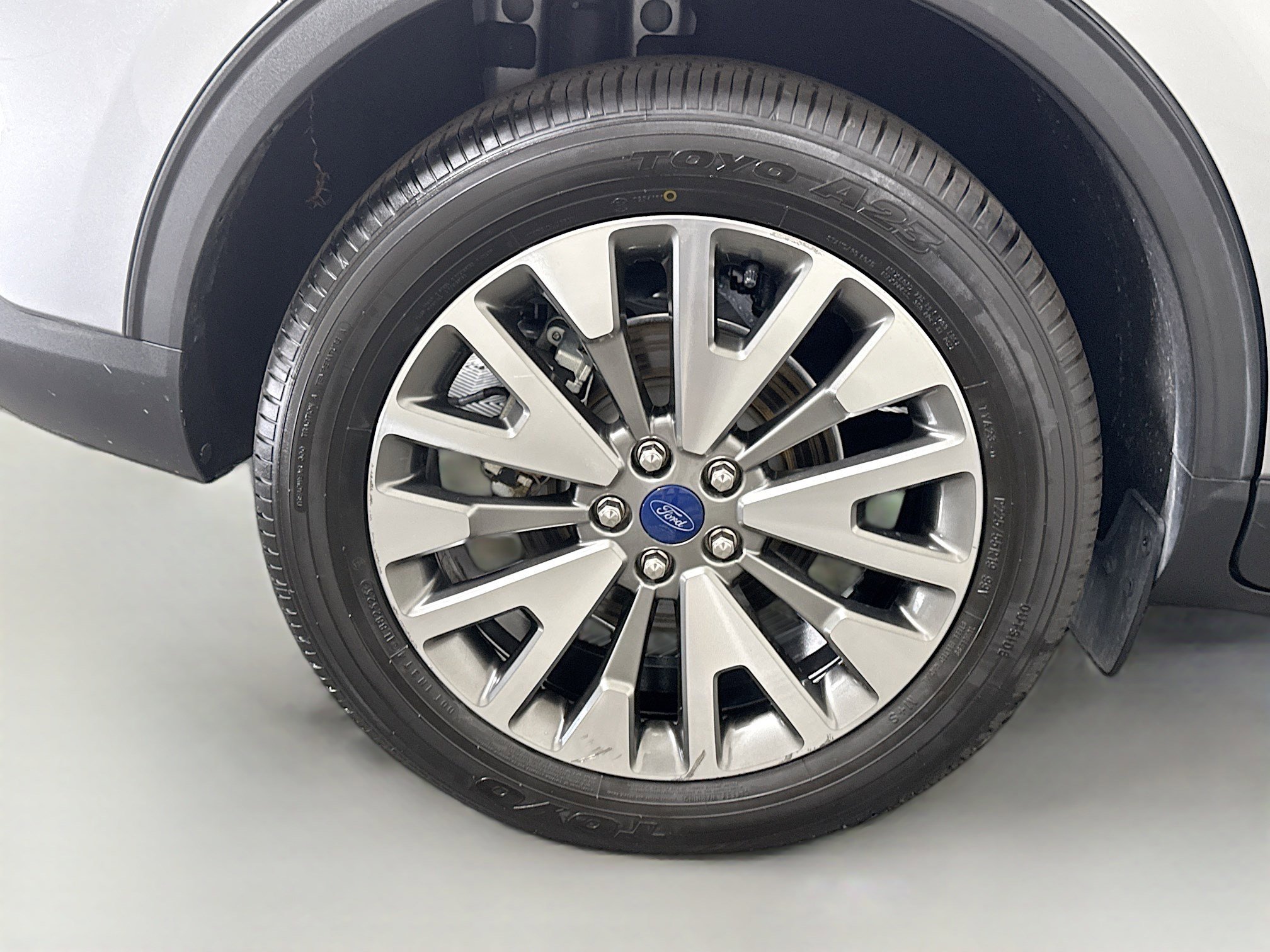 Used 2022 Ford Escape Titanium w/ Class II Trailer Tow Package image 33