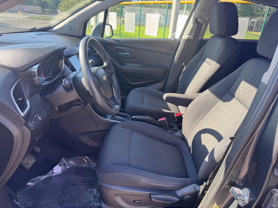 Used 2018 Chevrolet Trax LT image 12