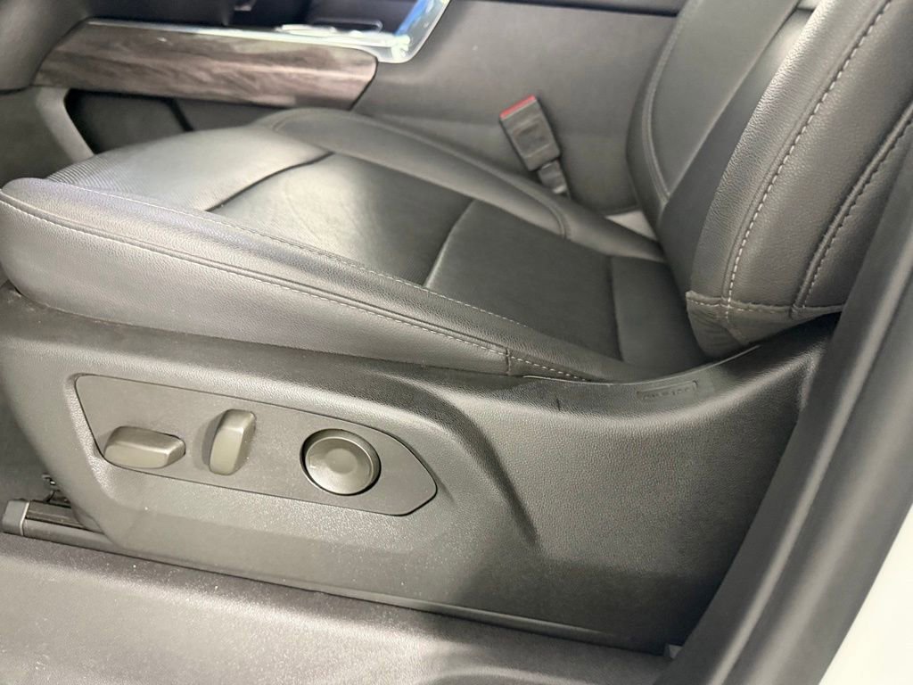 Used 2025 Chevrolet Silverado 2500 LTZ w/ LTZ Convenience Package AWD/4WD image 29