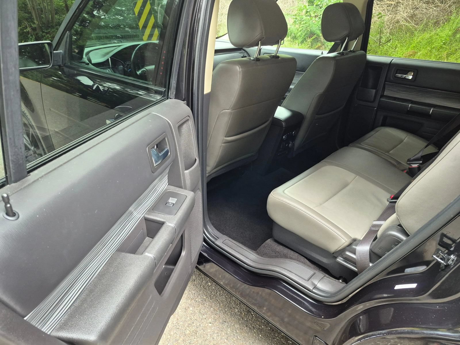 Used 2019 Ford Flex Limited w/ Limited Appearance Package AWD/4WD image 16