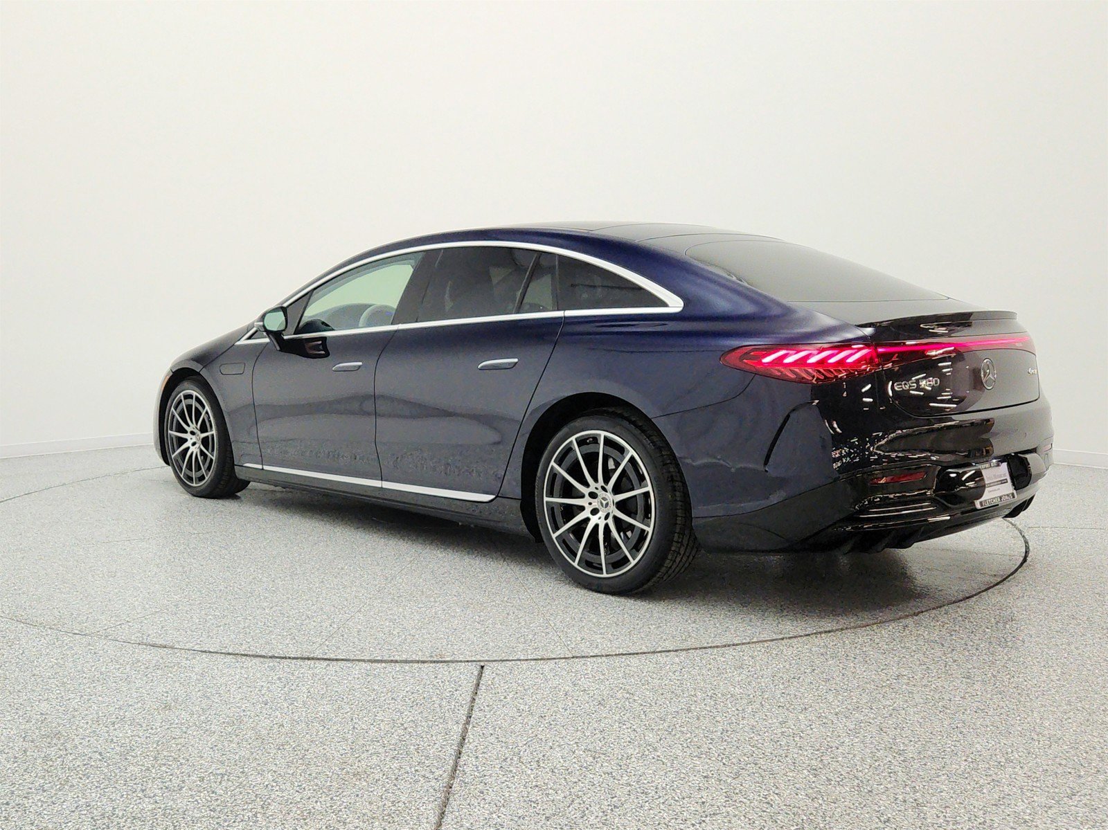Used 2023 Mercedes-Benz EQS 580 4MATIC Sedan image 7