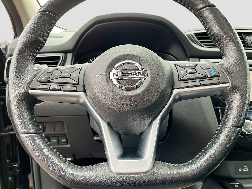 Used 2022 Nissan Rogue Sport SL w/ Premium Package image 11