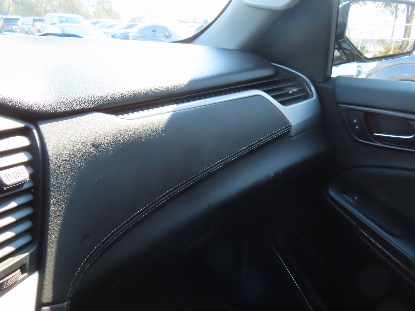 Used 2019 GMC Yukon XL SLT image 24