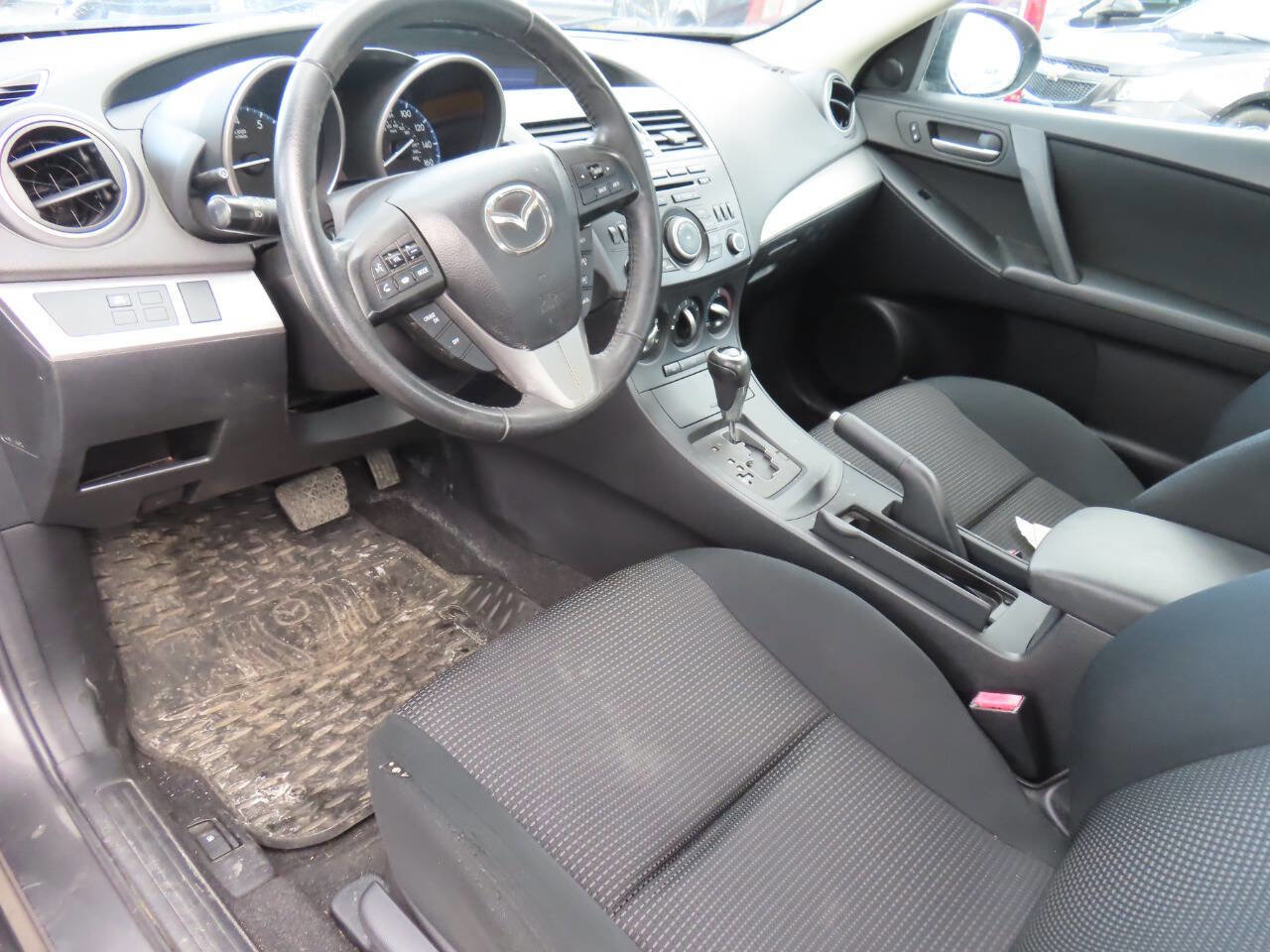 Used 2012 MAZDA MAZDA3 i Touring image 11