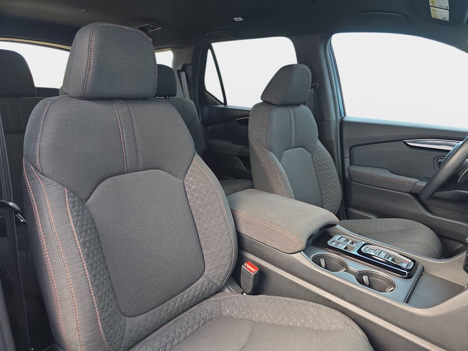 Certified 2025 Honda Pilot Sport image 11