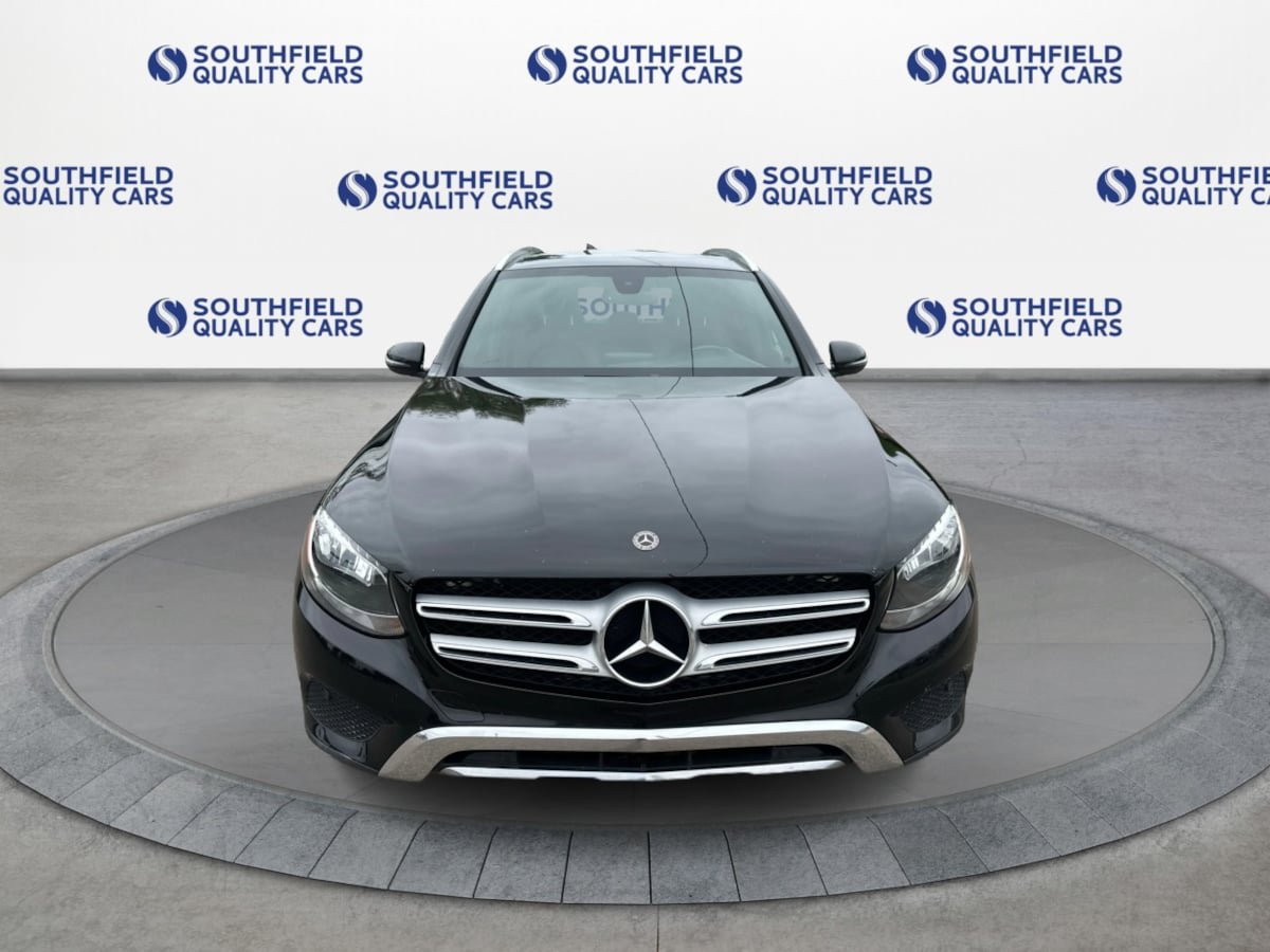 Used 2017 Mercedes-Benz GLC 300 4MATIC w/ Premium 1 Package image 9