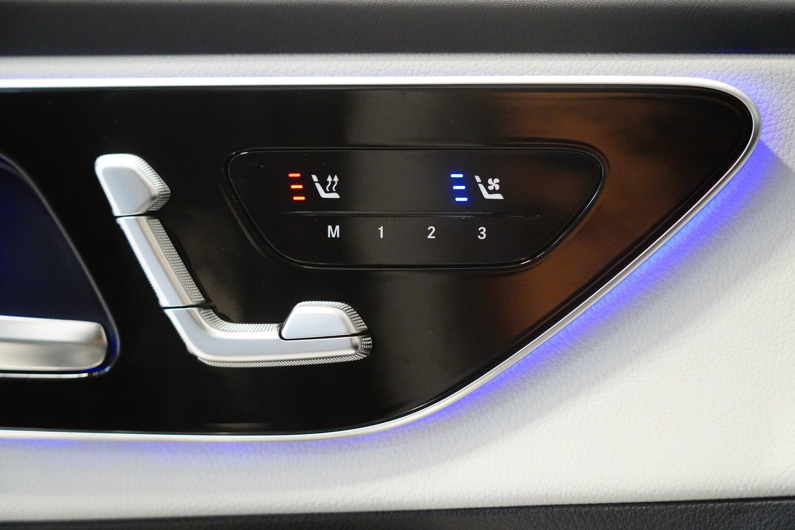 New 2026 Mercedes-Benz GLC 300 4MATIC image 29