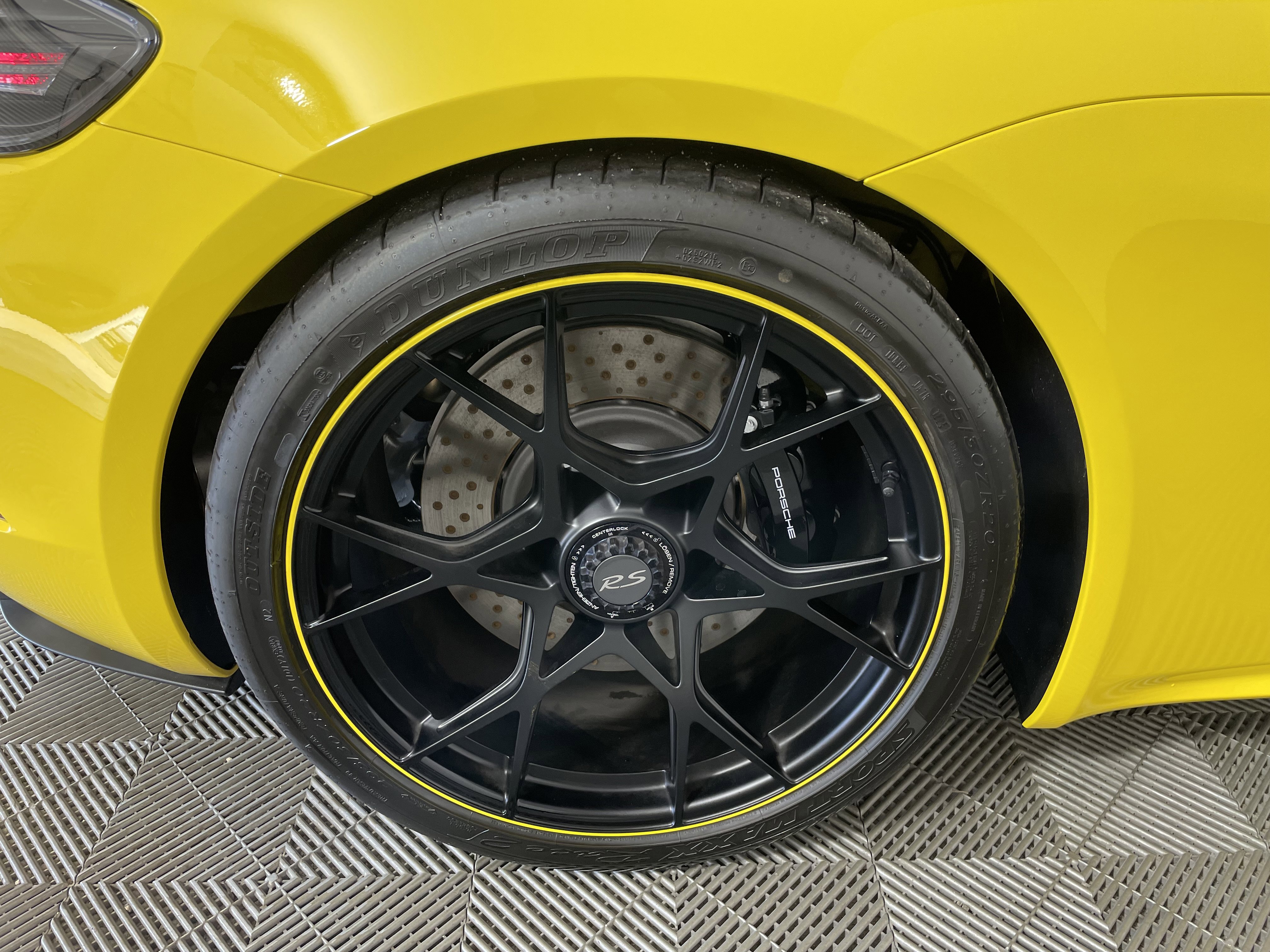 Certified 2025 Porsche 718 Boxster Spyder RS RWD image 22