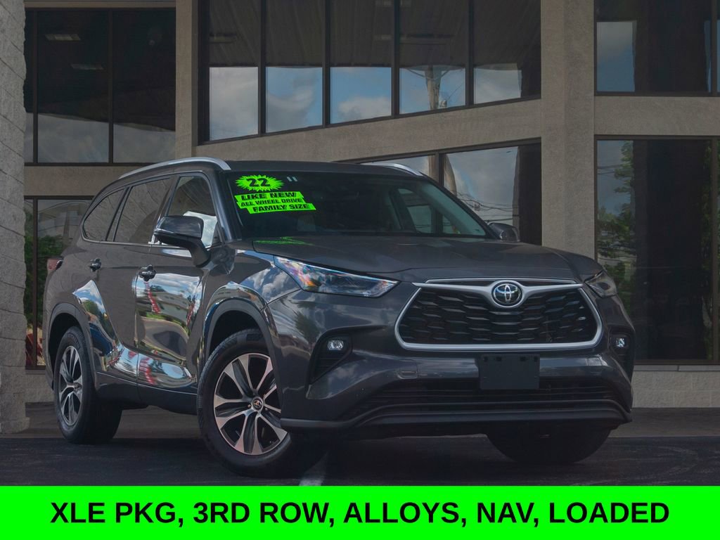 Used 2022 Toyota Highlander XLE
