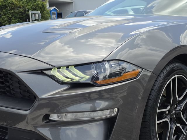 Used 2020 Ford Mustang Premium RWD image 10