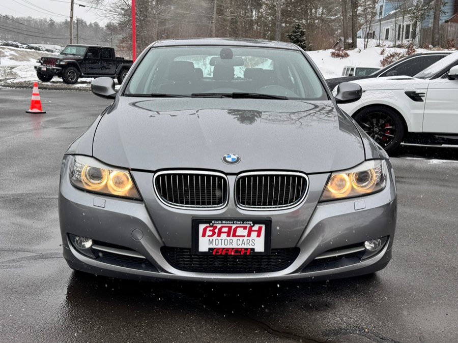 Used 2011 BMW 335i xDrive Sedan image 3