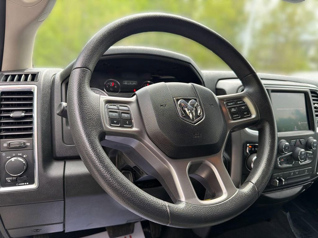 Used 2022 RAM 1500 Classic SLT w/ Electronics Group image 11