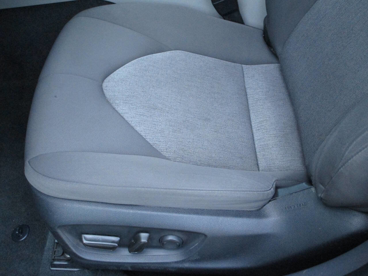 Used 2023 Toyota Camry LE FWD image 10