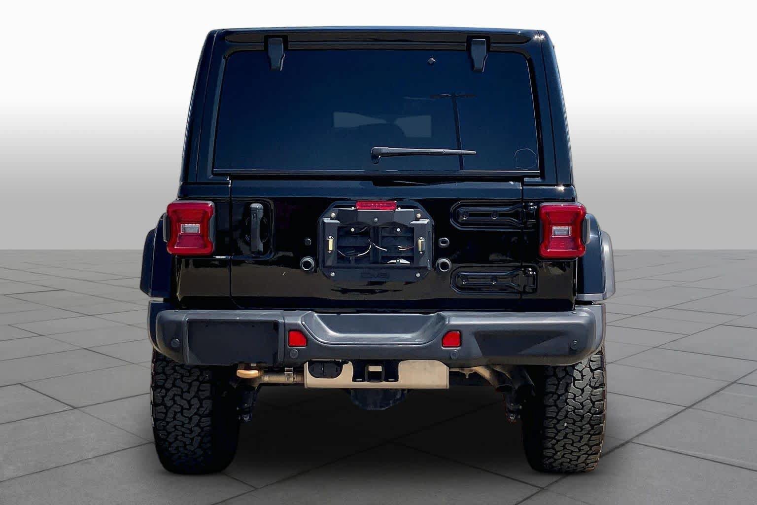 Used 2022 Jeep Wrangler Unlimited Rubicon w/ Trailer Tow Package AWD/4WD image 5