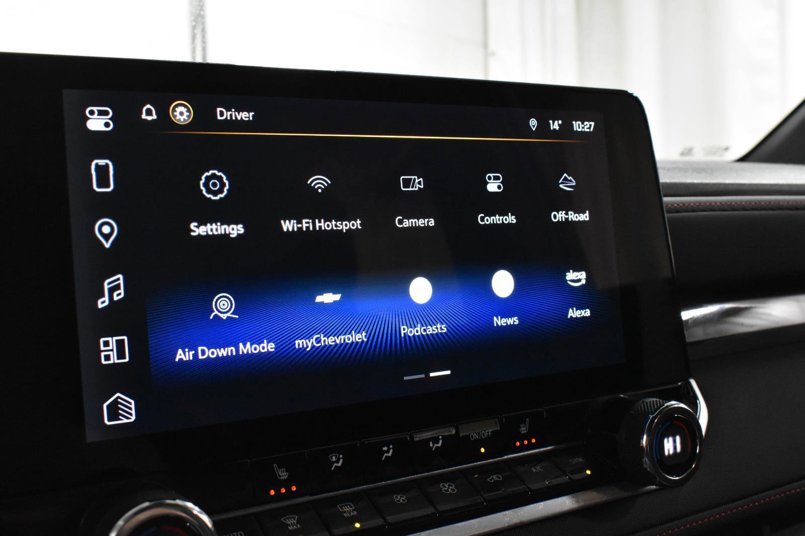 Used 2023 Chevrolet Colorado Z71 w/ Z71 Convenience Package 2 image 15