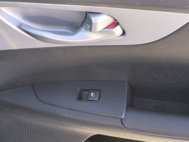 Used 2024 Kia Forte LXS image 31