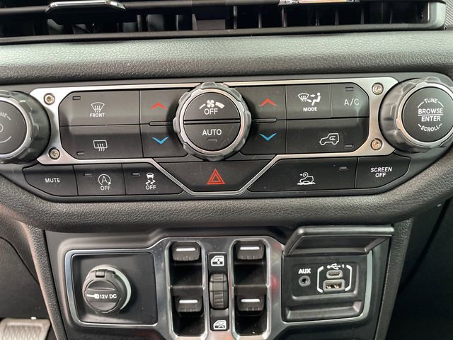 Used 2025 Jeep Gladiator Willys image 34