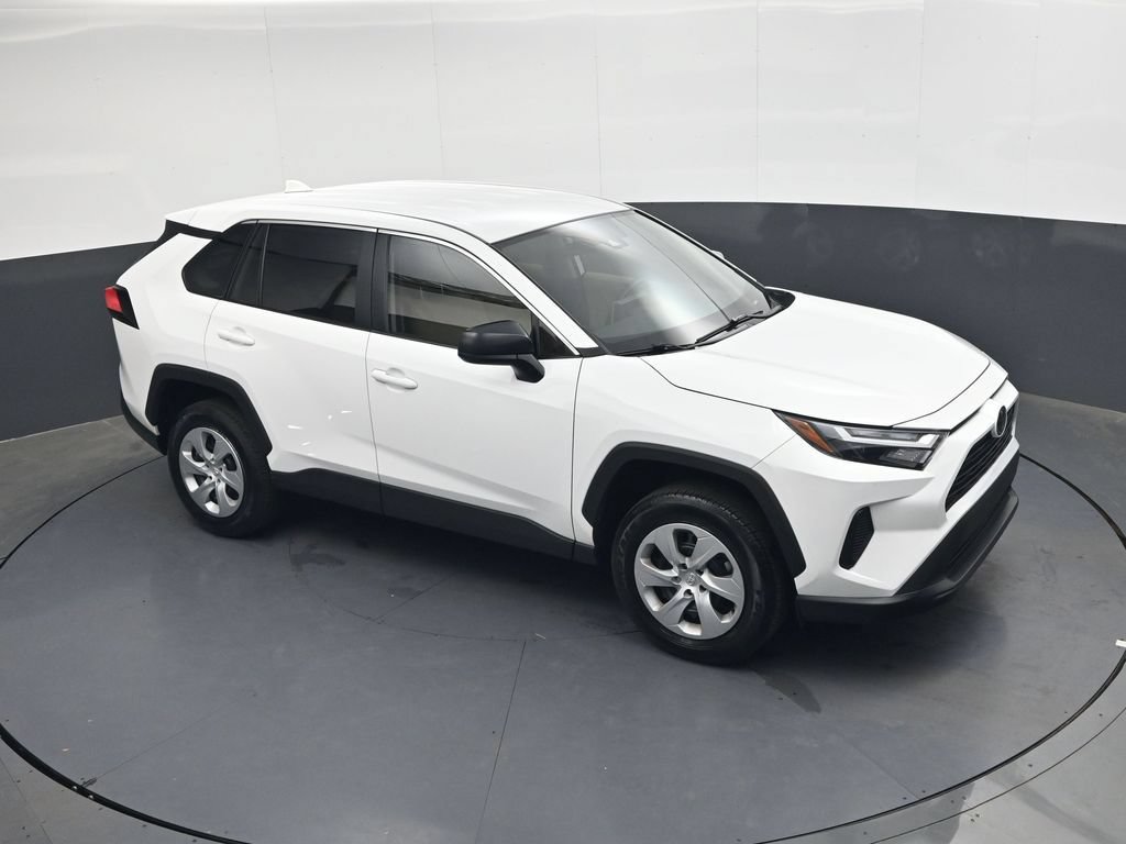 Used 2025 Toyota RAV4 LE FWD image 17