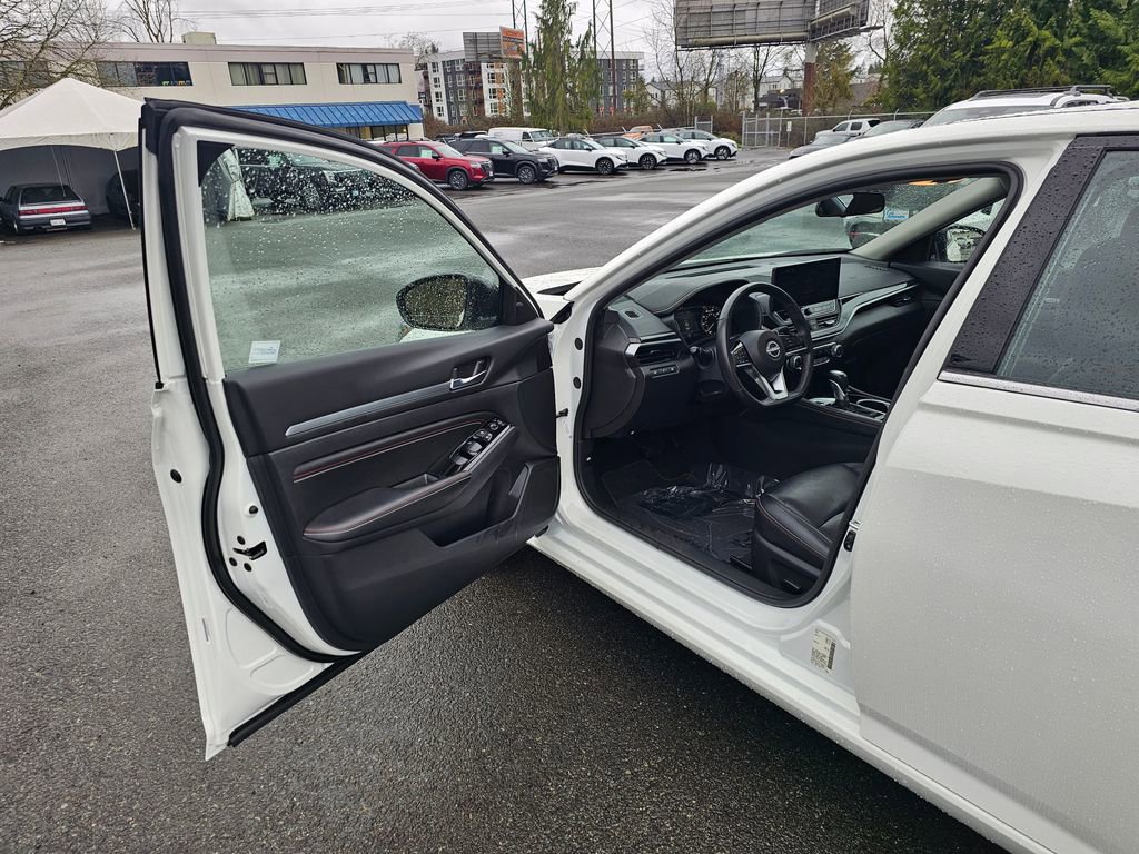 Certified 2023 Nissan Altima 2.5 SR w/ SR Premium Package image 21