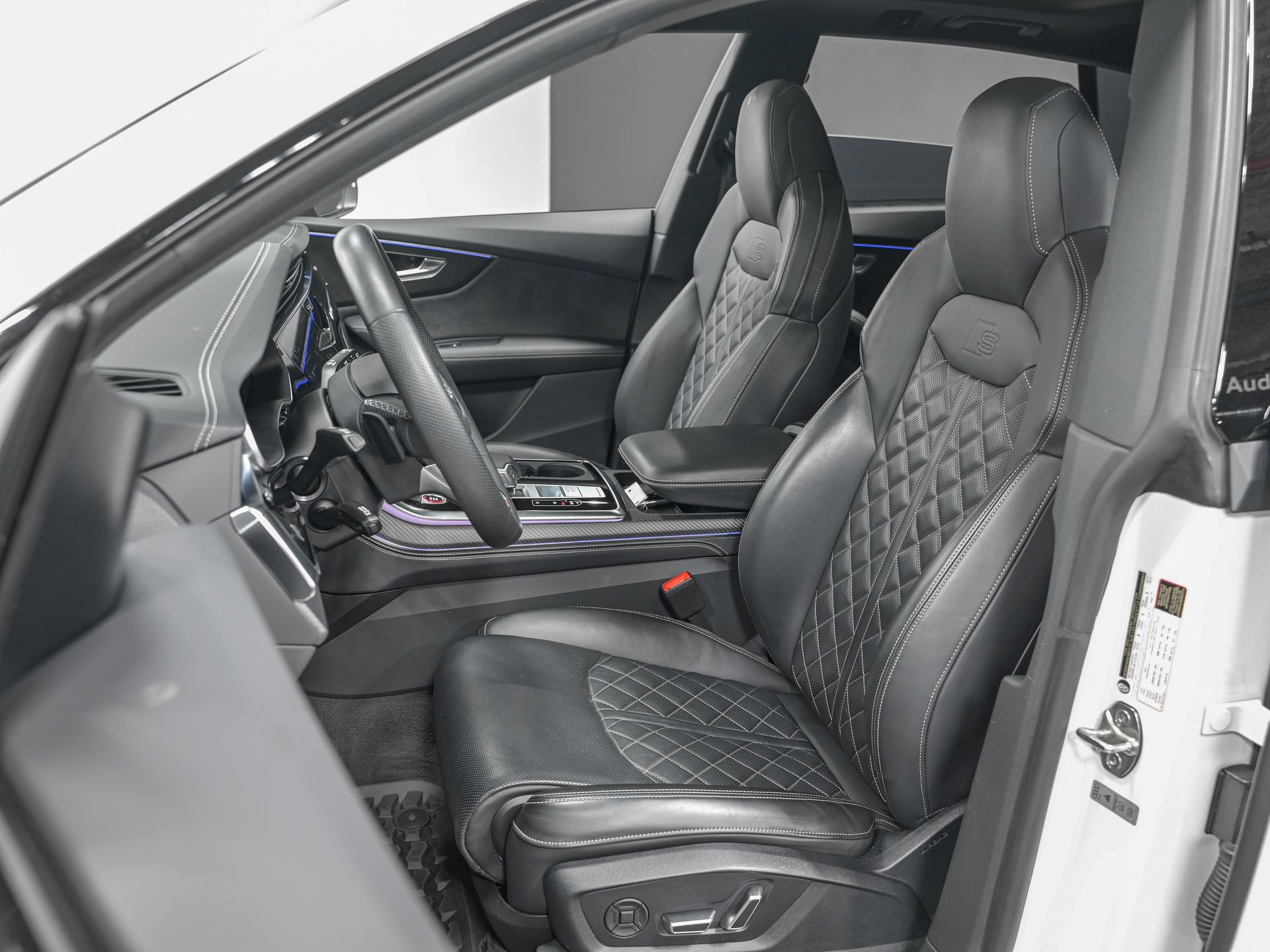 Used 2024 Audi SQ8 Premium Plus AWD/4WD image 16
