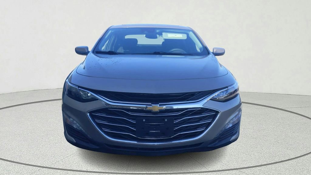 Used 2024 Chevrolet Malibu LT FWD image 2