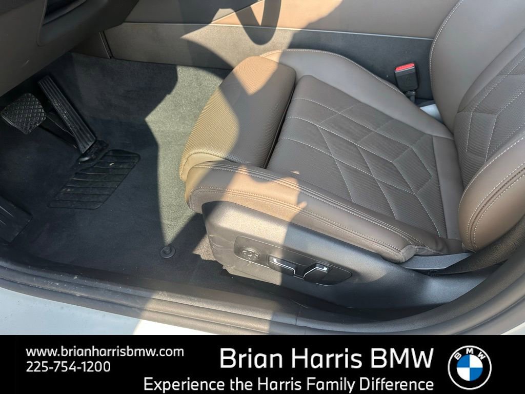 Certified 2025 BMW 530i image 11