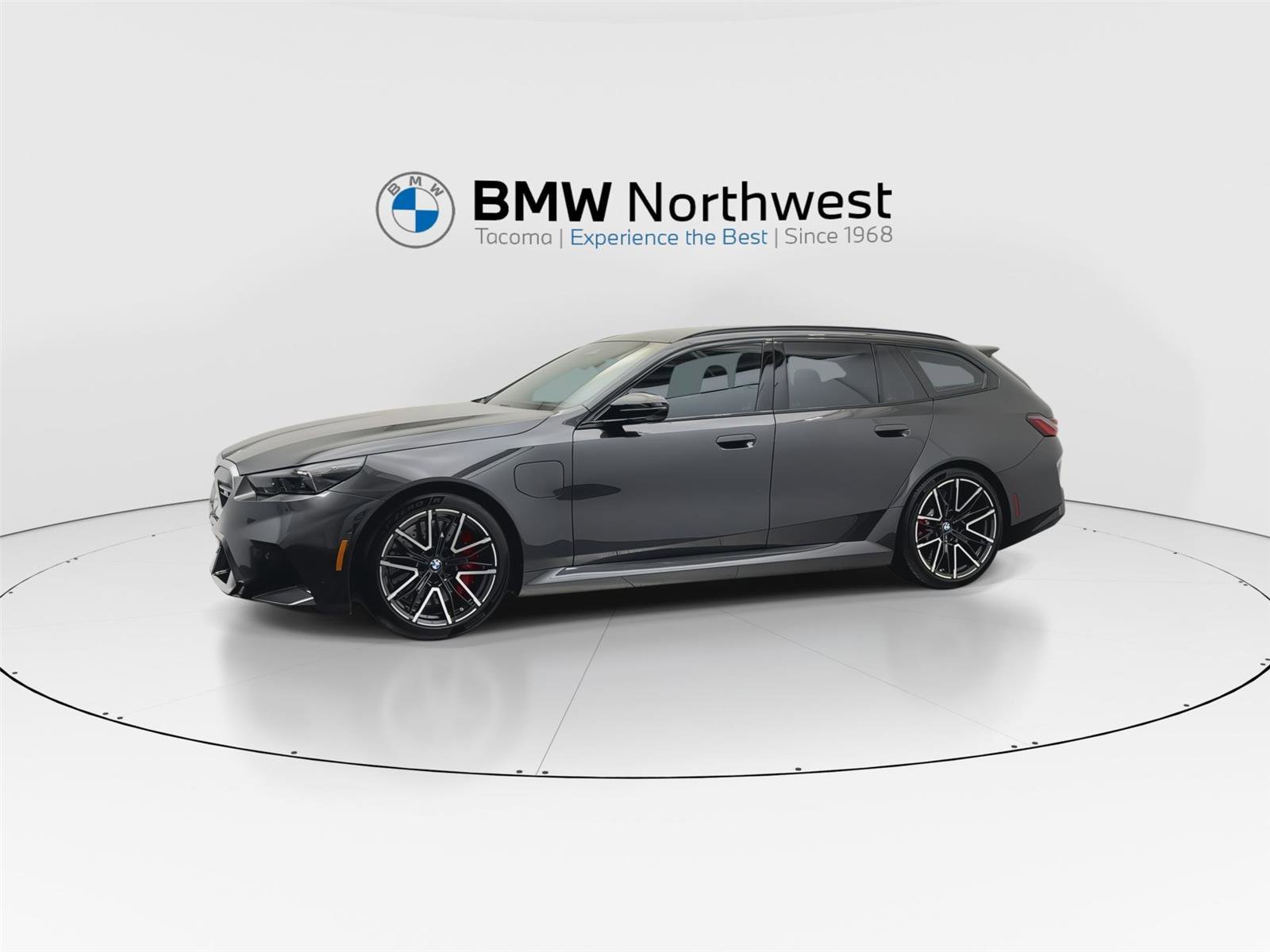 Used 2025 BMW M5 Touring image 10