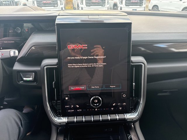 New 2026 GMC Yukon XL Elevation image 21