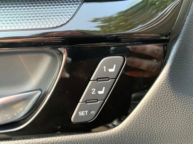 Used 2025 Honda CR-V EX-L image 15