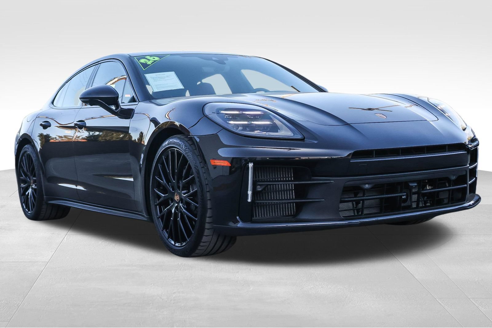 Used 2026 Porsche Panamera RWD image 3