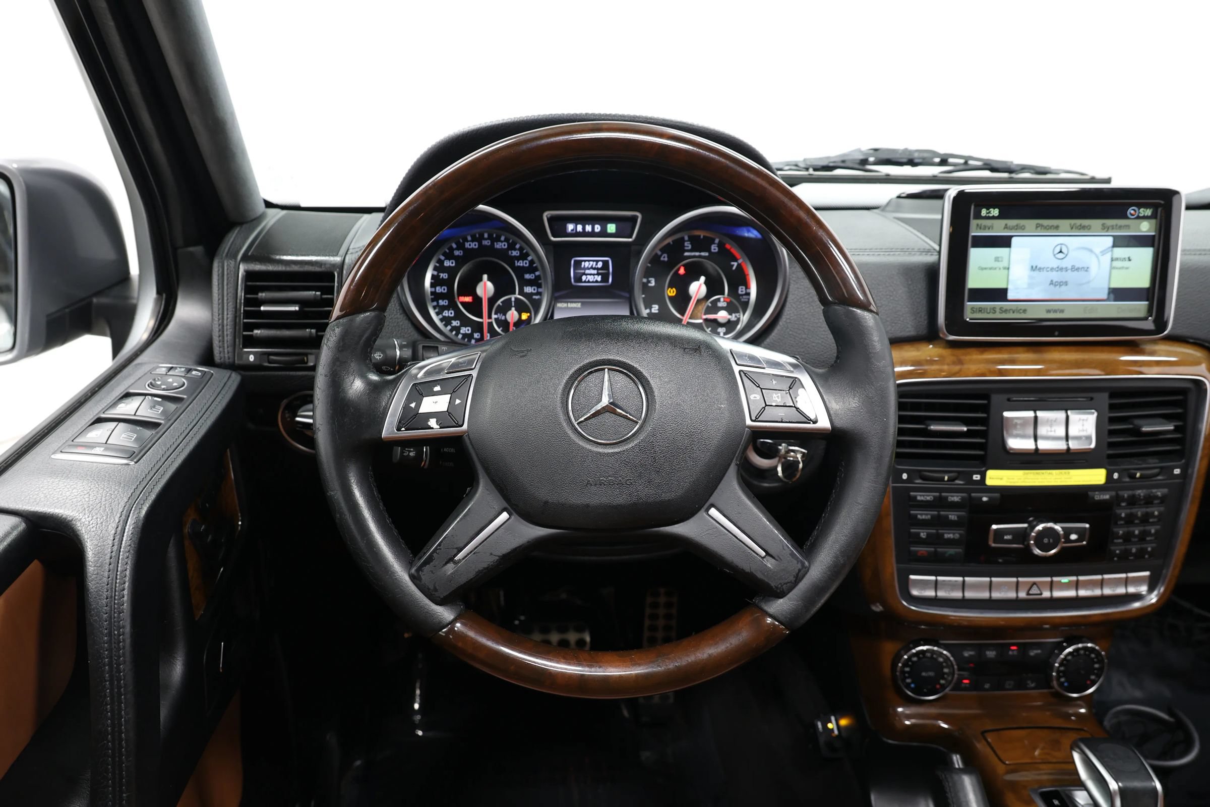 Used 2013 Mercedes-Benz G 63 AMG 4MATIC image 21
