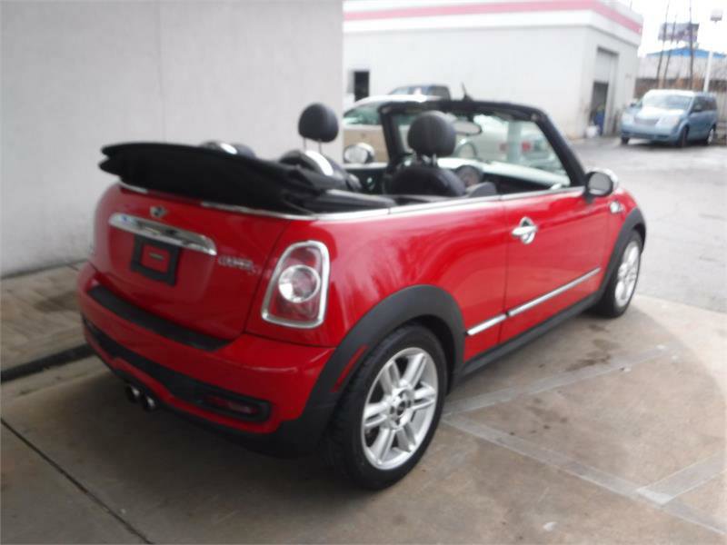Used 2011 MINI Cooper S image 3