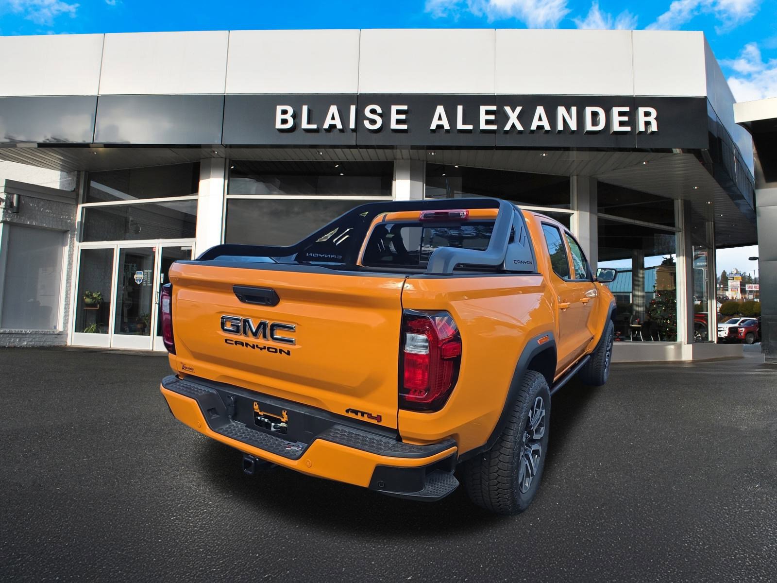 New 2025 GMC Canyon AT4 w/ Nightfall Edition video 3