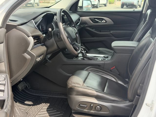 Used 2021 Chevrolet Traverse RS w/ LPO, 'HIT The Road' Package FWD image 15