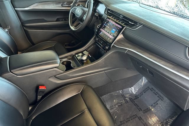 Certified 2024 Jeep Grand Cherokee Limited RWD image 16