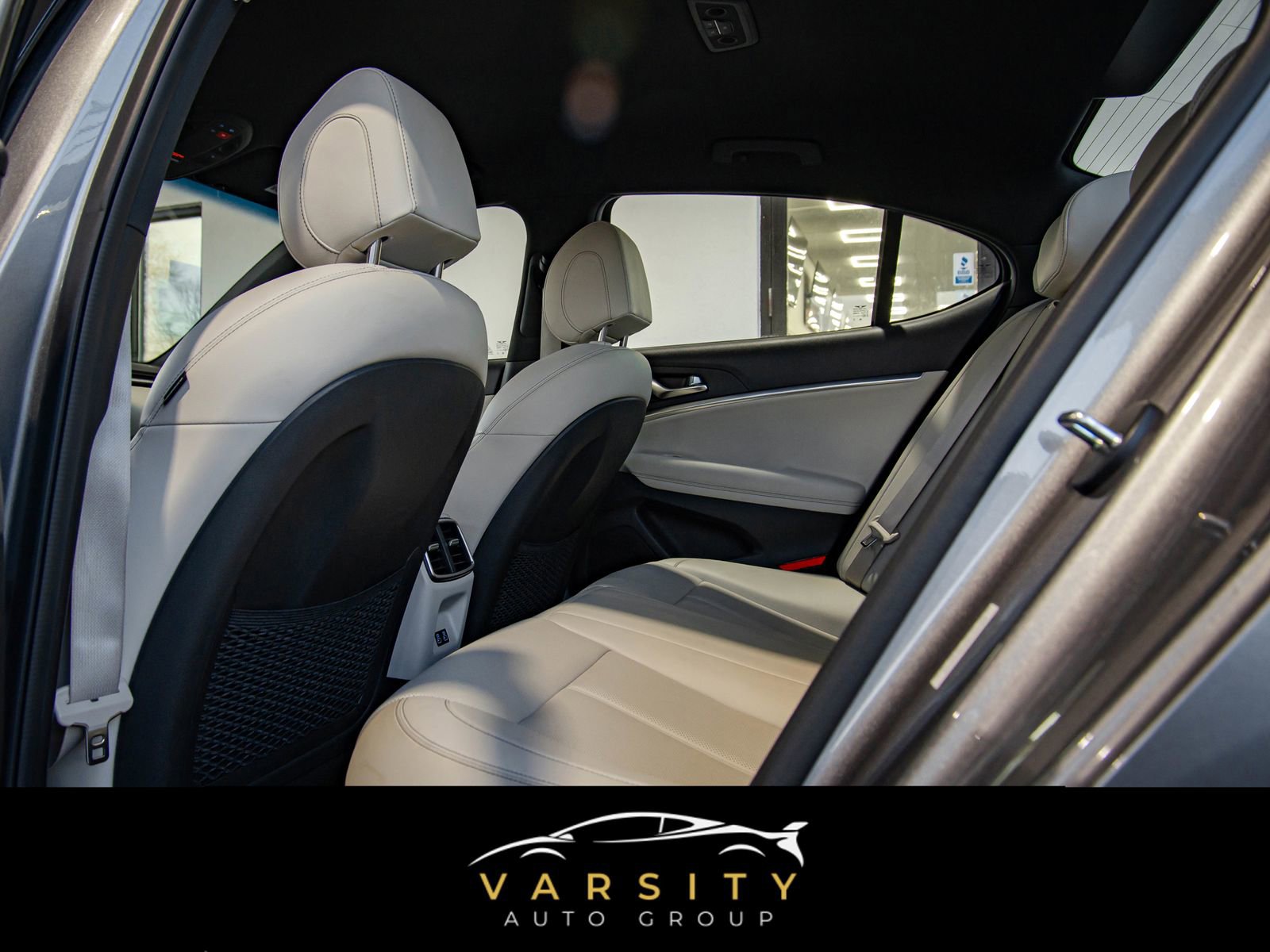 Used 2025 Genesis G70 2.5T image 11